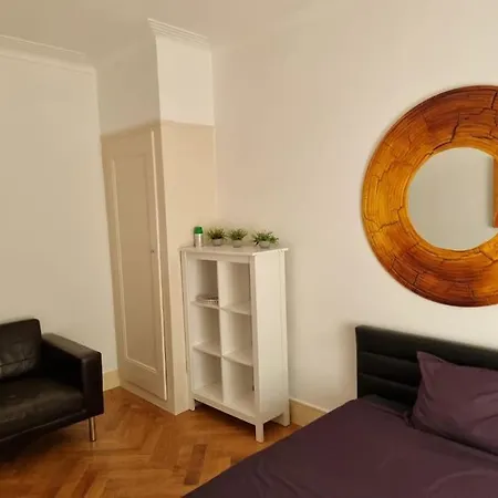 L'appartement De 2 Pieces Aux Eaux-vives Appartement